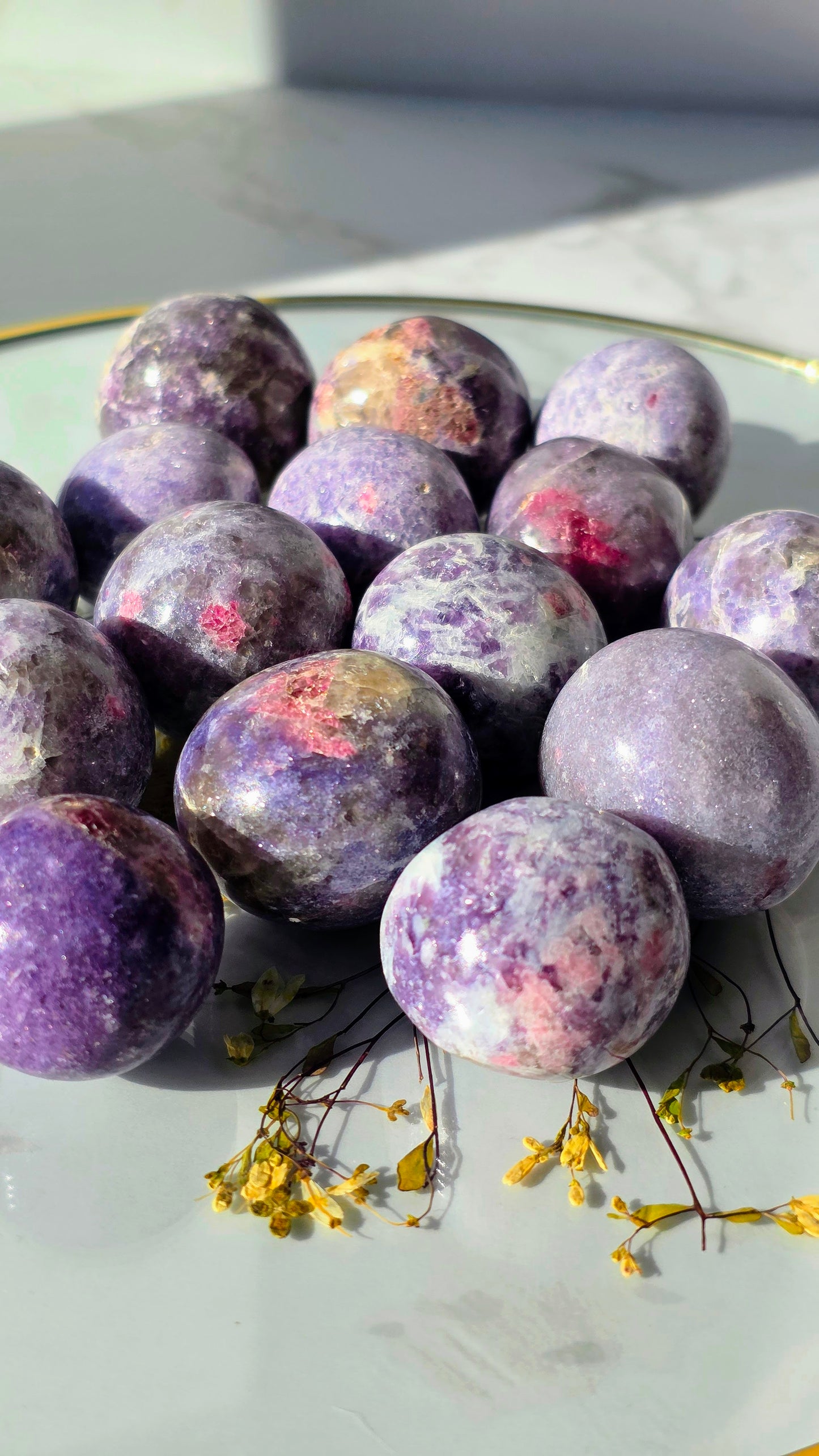 Pinker Turmalin in Lepidolith Trommelsteine