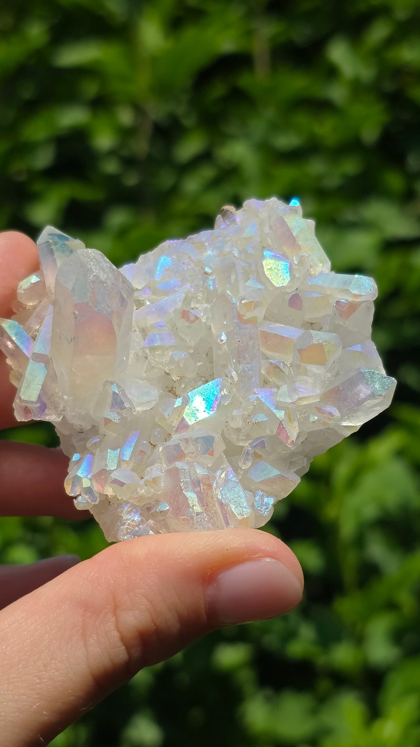 Angel Aura Bergkristall Cluster - Schillernder Regenbogen-Glanz aus Deutschland