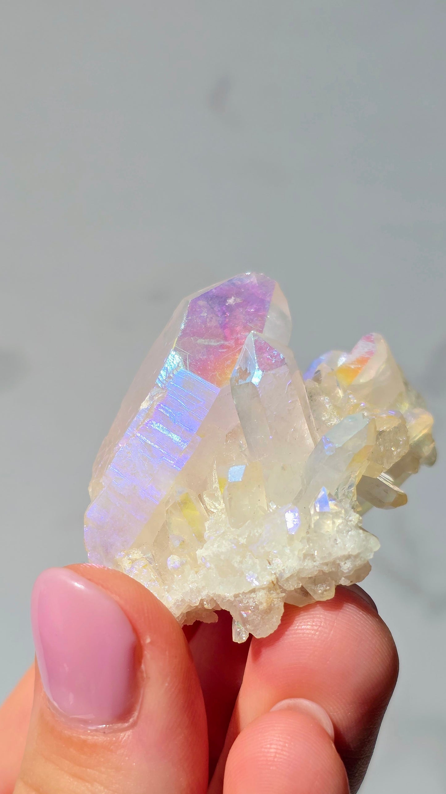 Angel Aura Bergkristall Cluster - Schillernder Regenbogen-Glanz aus Deutschland