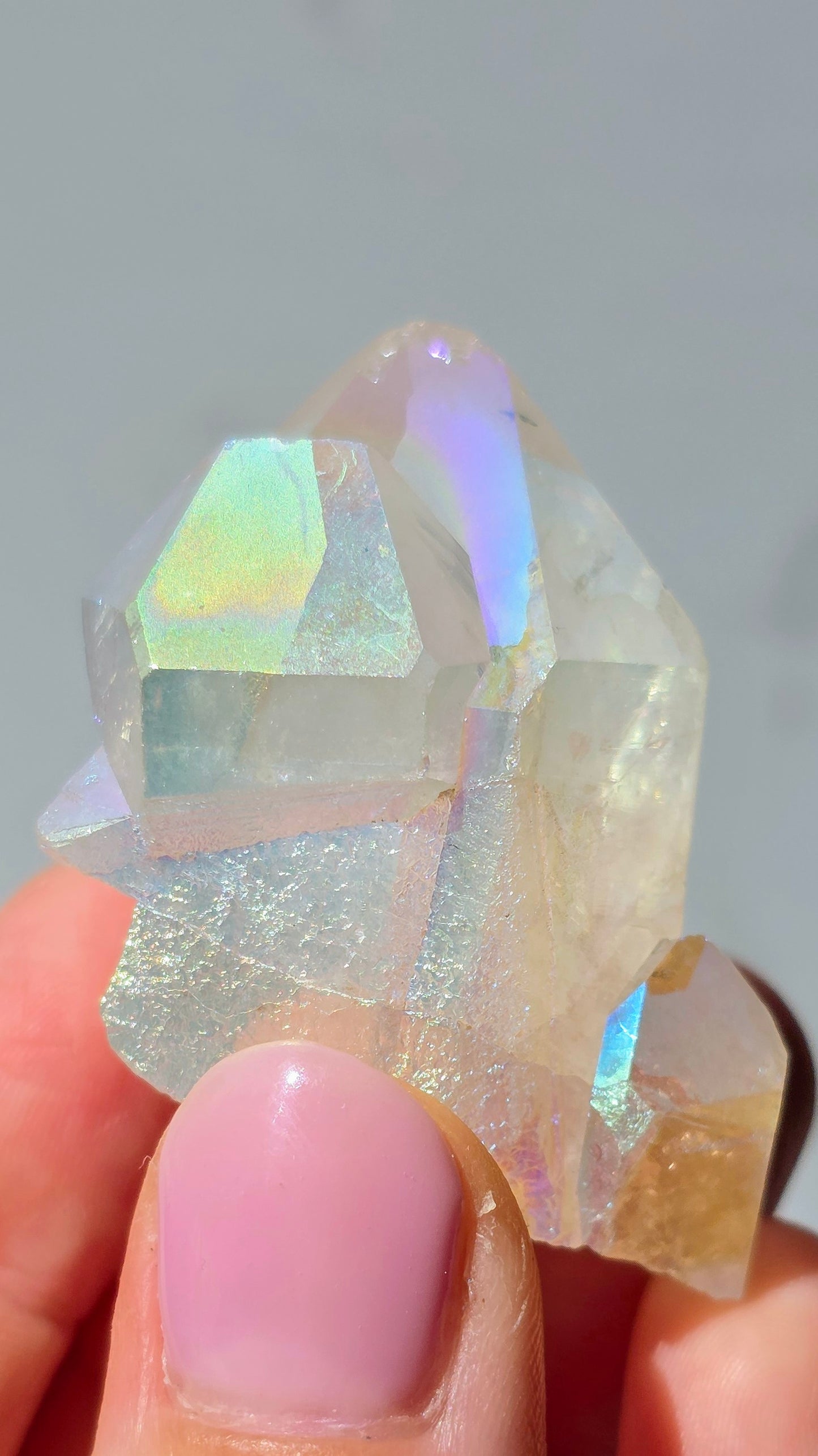 Angel Aura Bergkristall Cluster - Schillernder Regenbogen-Glanz aus Deutschland