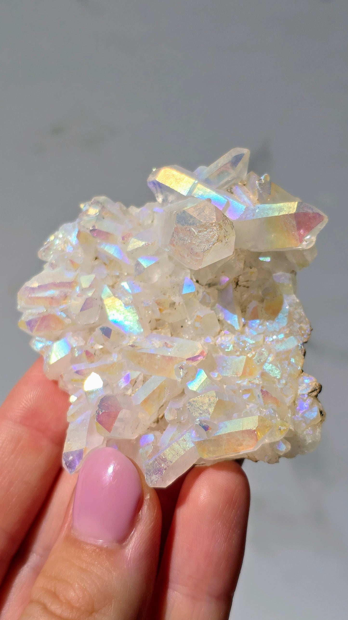 Angel Aura Bergkristall Cluster - Schillernder Regenbogen-Glanz aus Deutschland