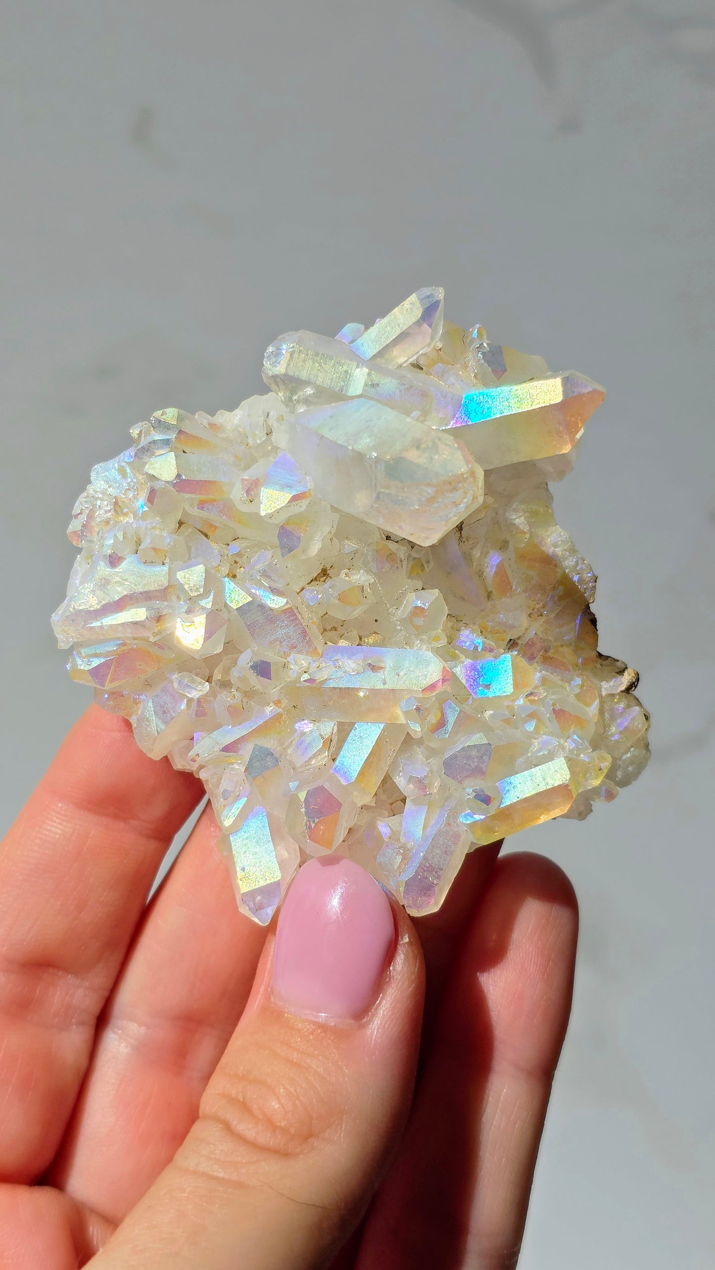 Angel Aura Bergkristall Cluster - Schillernder Regenbogen-Glanz aus Deutschland