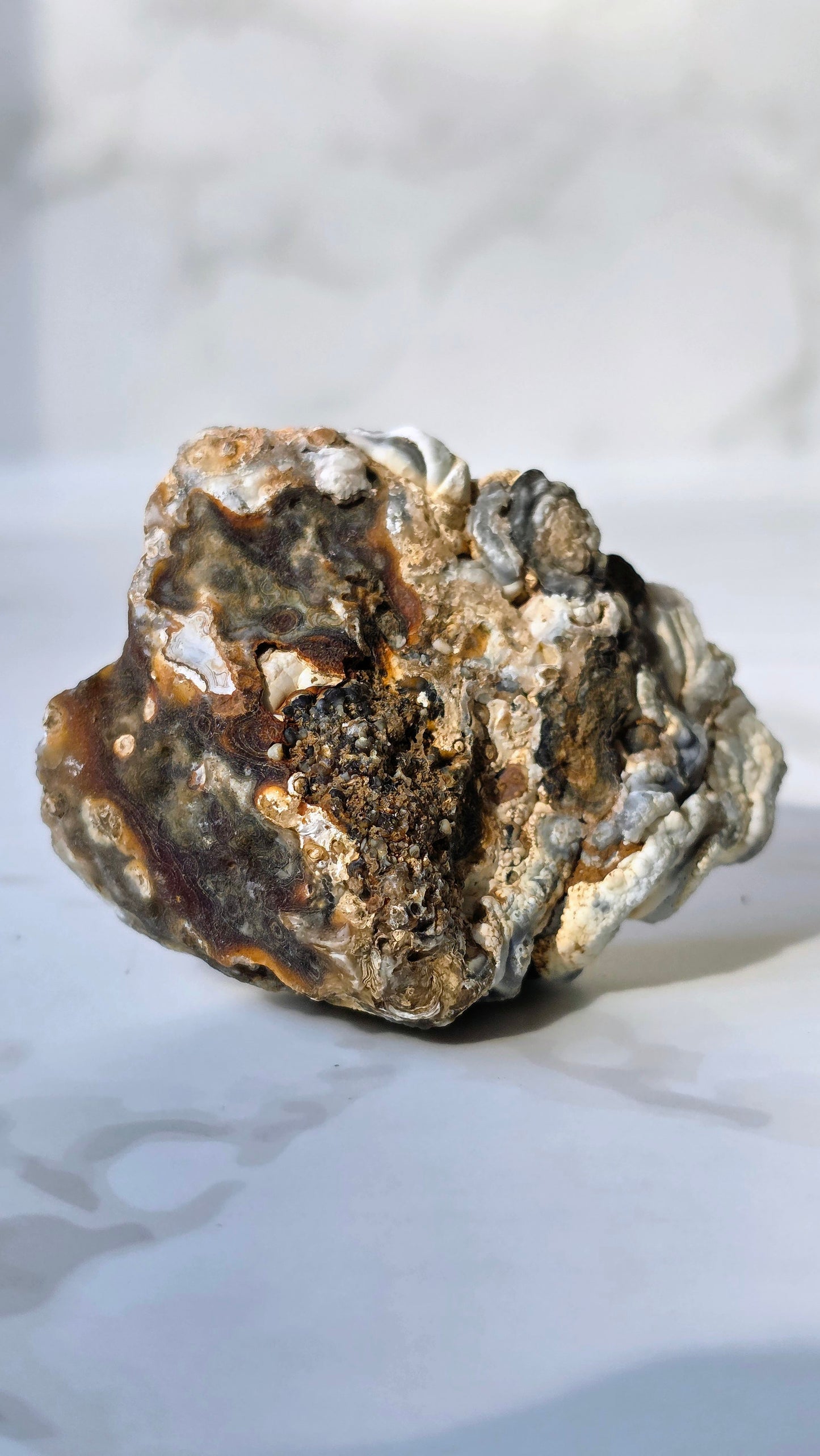 Rote Achat Quarz Geode aus Brasilien mit Glitzereffekt