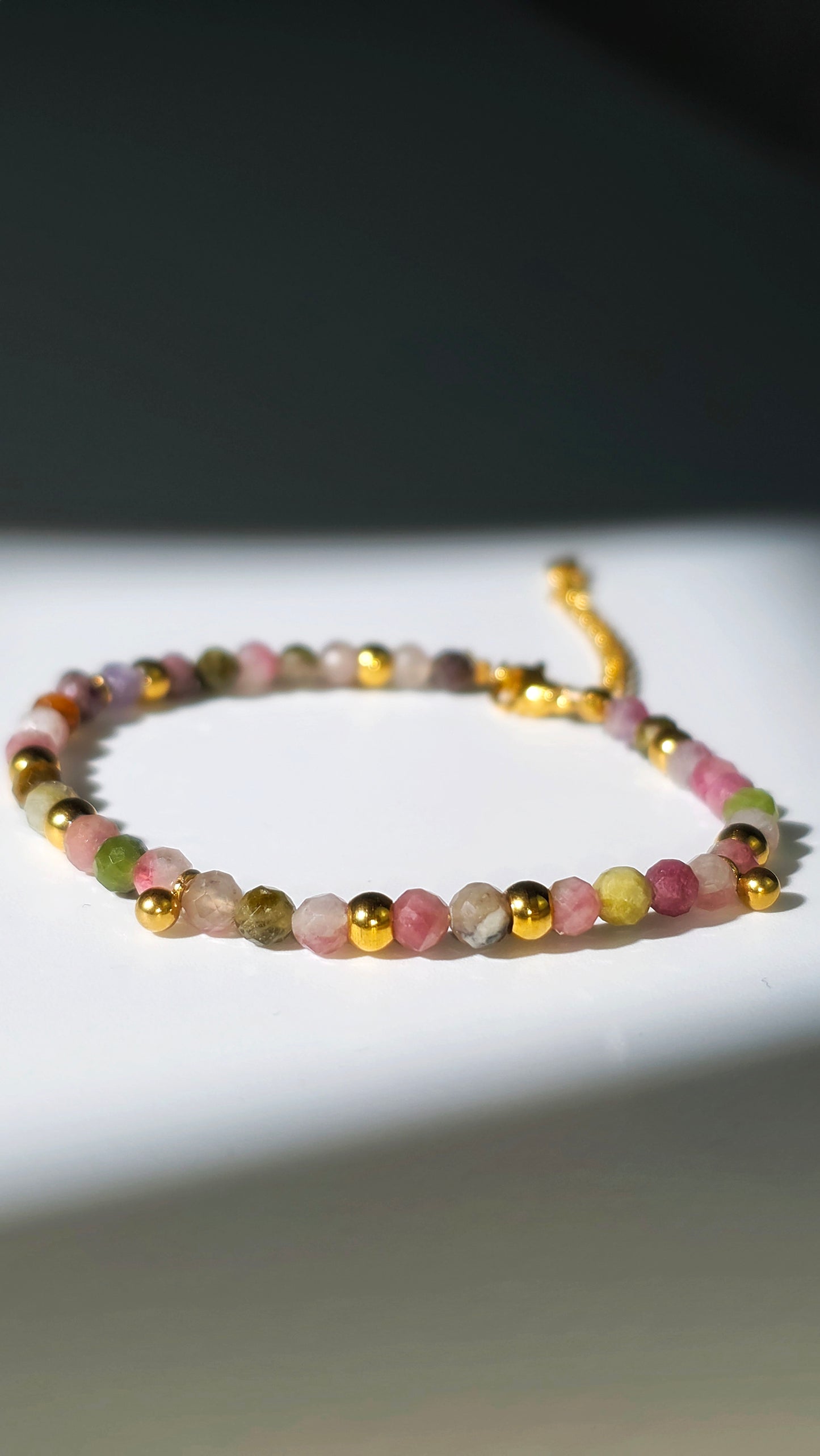 „Colorful Harmony“ – Bunter Turmalin Armband