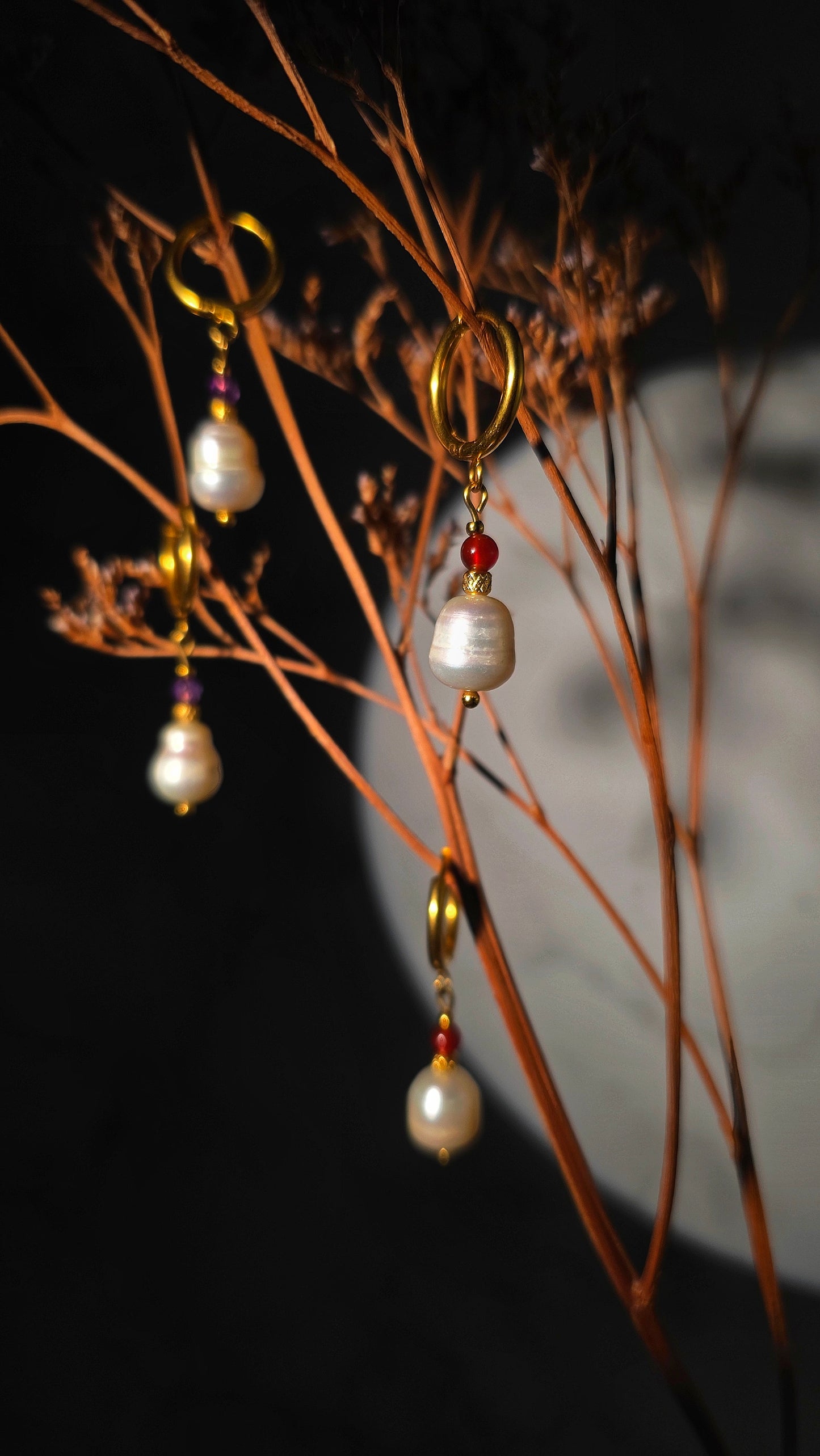 CRIMSON PEARL · Edelstein Ohrringe