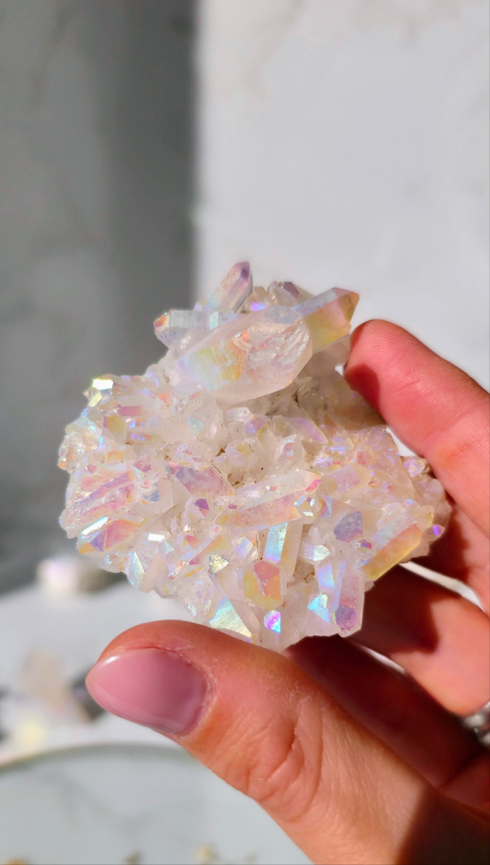 Angel Aura Bergkristall Cluster - Schillernder Regenbogen-Glanz aus Deutschland