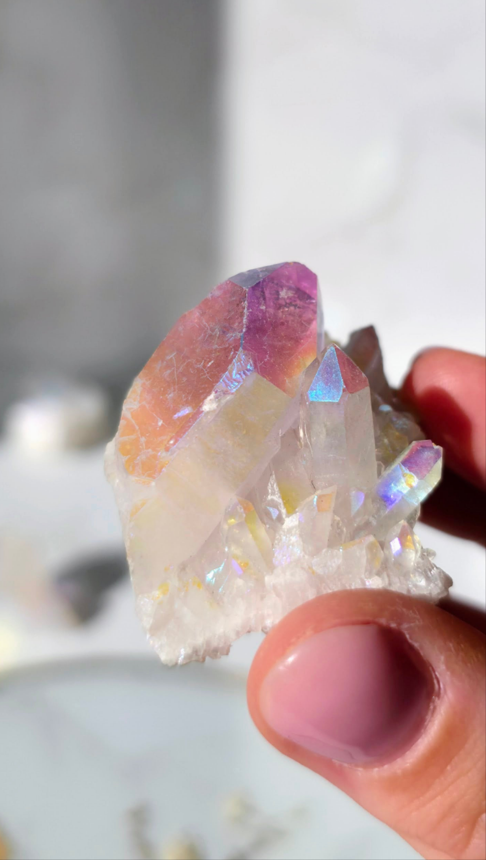 Angel Aura Bergkristall Cluster - Schillernder Regenbogen-Glanz aus Deutschland