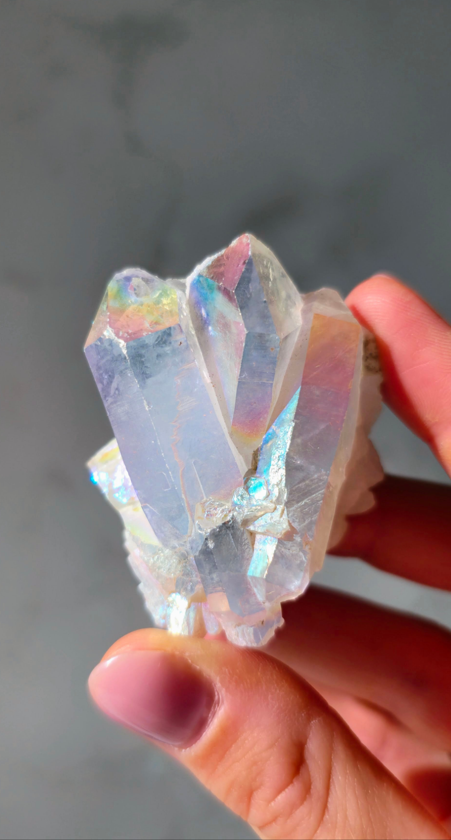 Angel Aura Bergkristall Cluster - Schillernder Regenbogen-Glanz aus Deutschland