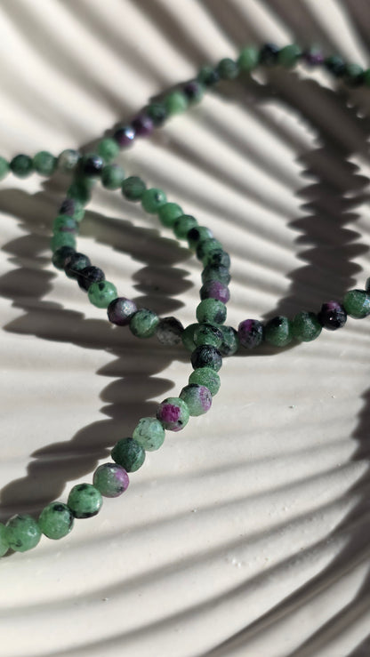 Rubin in Zoisit Armband