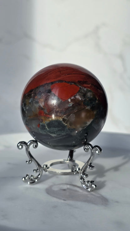 Afrikanischer Blutjaspis Kugel (Heliotrop)