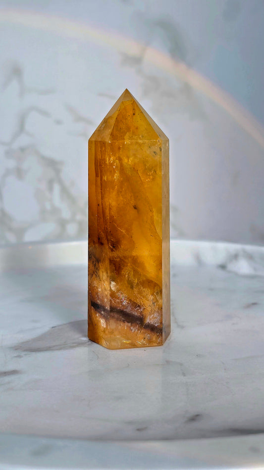 Golden Healer mit Feuerquarz (Hämaoid) Turm