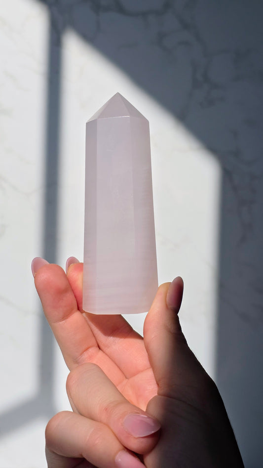 Manganocalcit (fluoriszierend) Turm