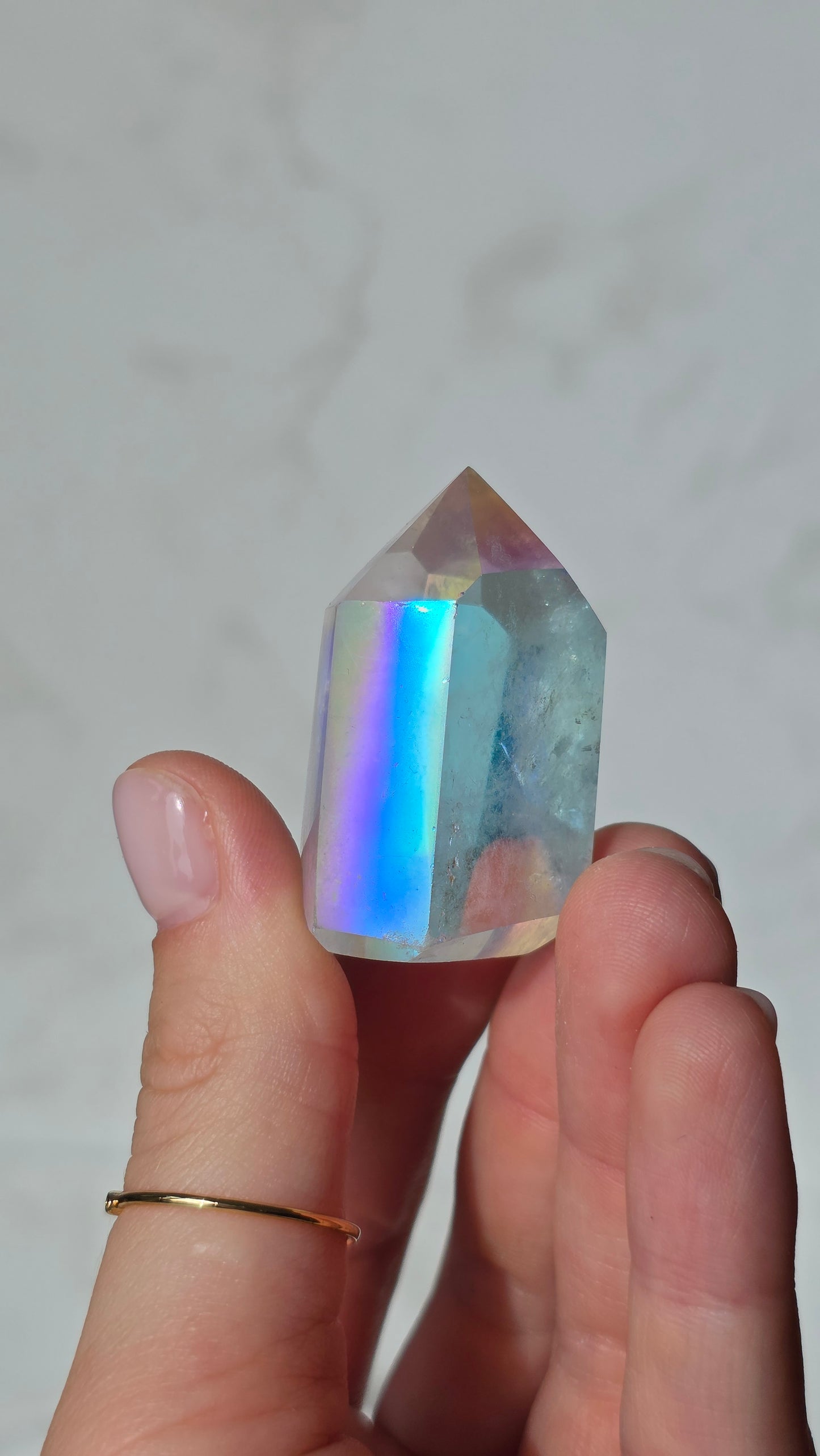 Angel Aura Bergkristall polierte Spitze / Turm - Schillernder Regenbogen-Glanz aus Deutschland