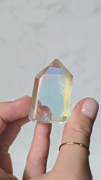 Angel Aura Bergkristall polierte Spitze / Turm - Schillernder Regenbogen-Glanz aus Deutschland