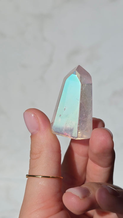 Angel Aura Bergkristall polierte Spitze / Turm - Schillernder Regenbogen-Glanz aus Deutschland