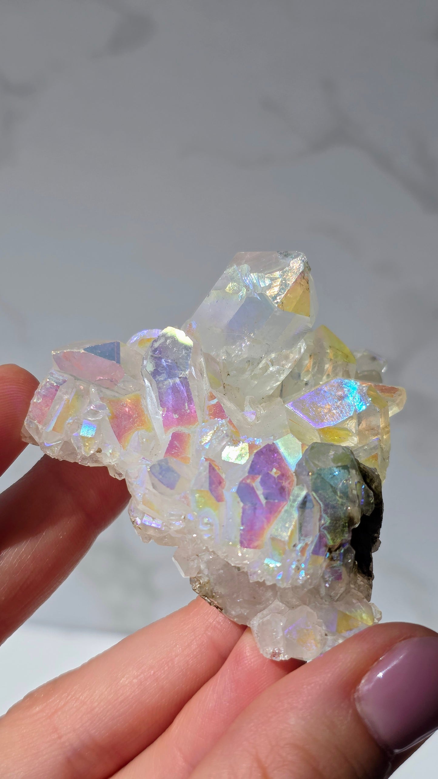 Angel Aura Bergkristall Cluster - Schillernder Regenbogen-Glanz aus Deutschland