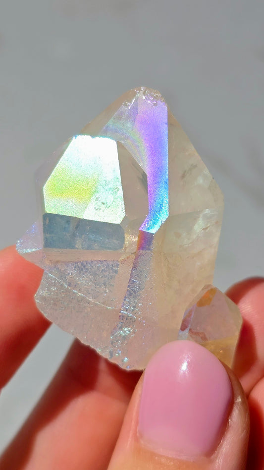 Angel Aura Bergkristall Cluster - Schillernder Regenbogen-Glanz aus Deutschland
