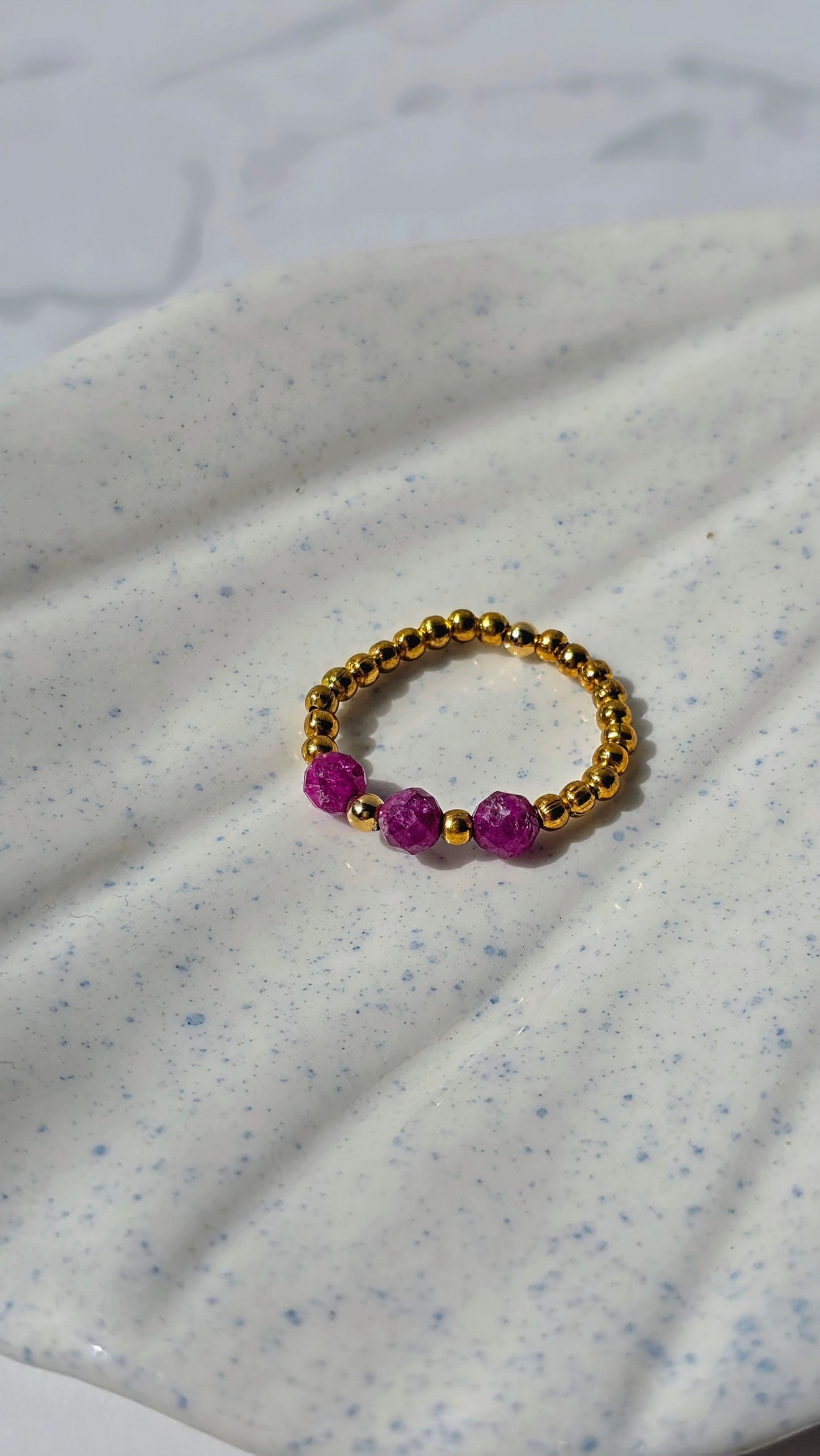 Verschiedene Edelstein-Perlenringe mit Elastikband wählbar (Rutilquarz, Larimar, Mondstein, Labradorit, schwarzer Turmalin, Amethyst, Erdbeerquarz)