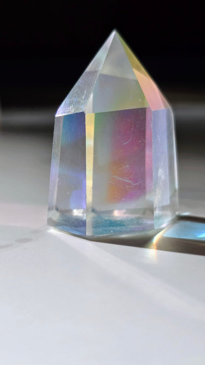 Angel Aura Bergkristall polierte Spitze / Turm - Schillernder Regenbogen-Glanz aus Deutschland