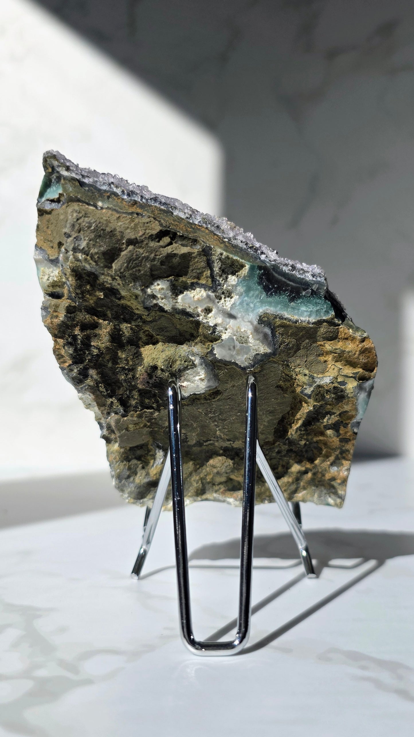 Amethyst mit Calcit Cluster mit Sugar-Effekt aus Brasilien