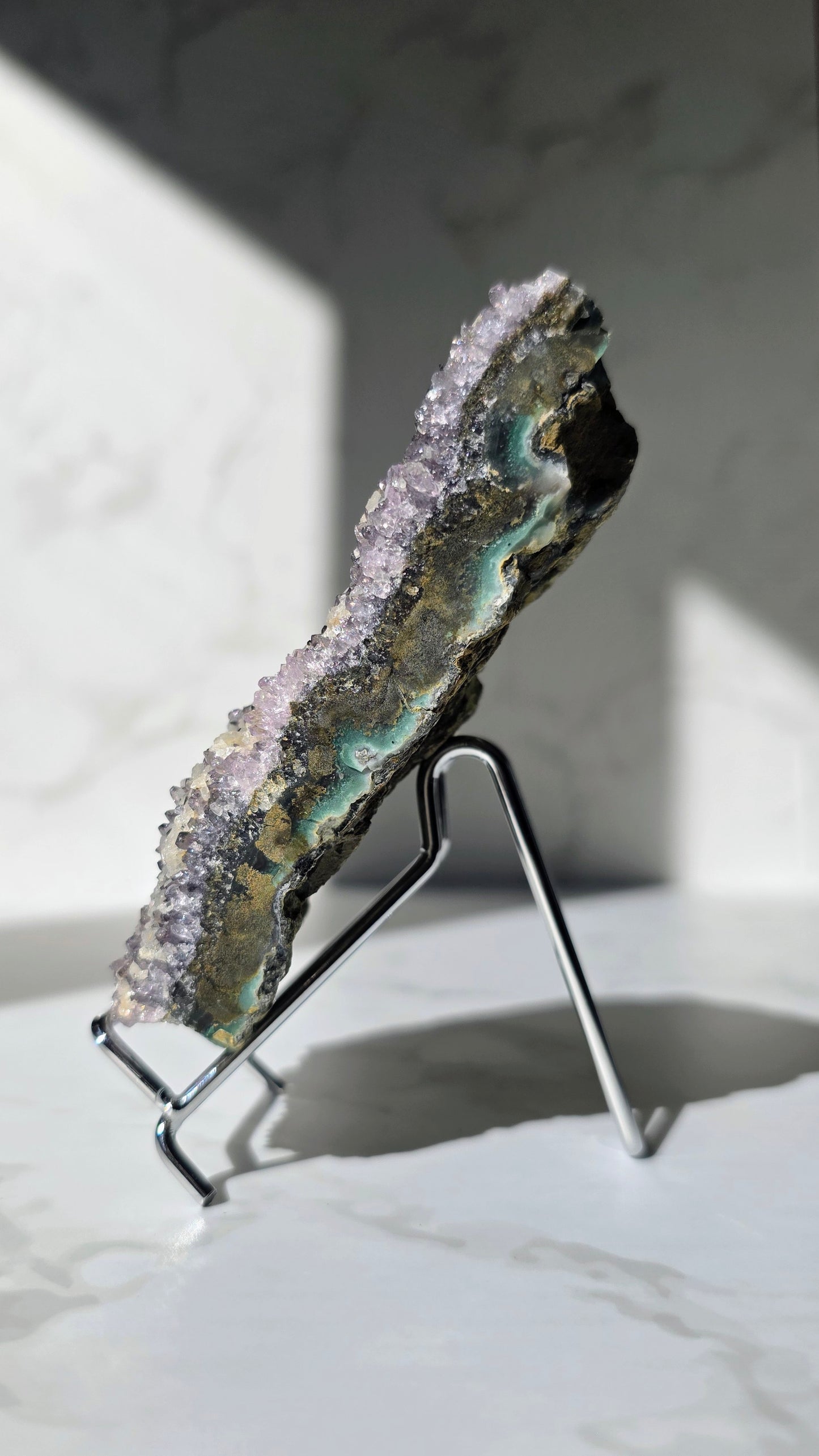 Amethyst mit Calcit Cluster mit Sugar-Effekt aus Brasilien