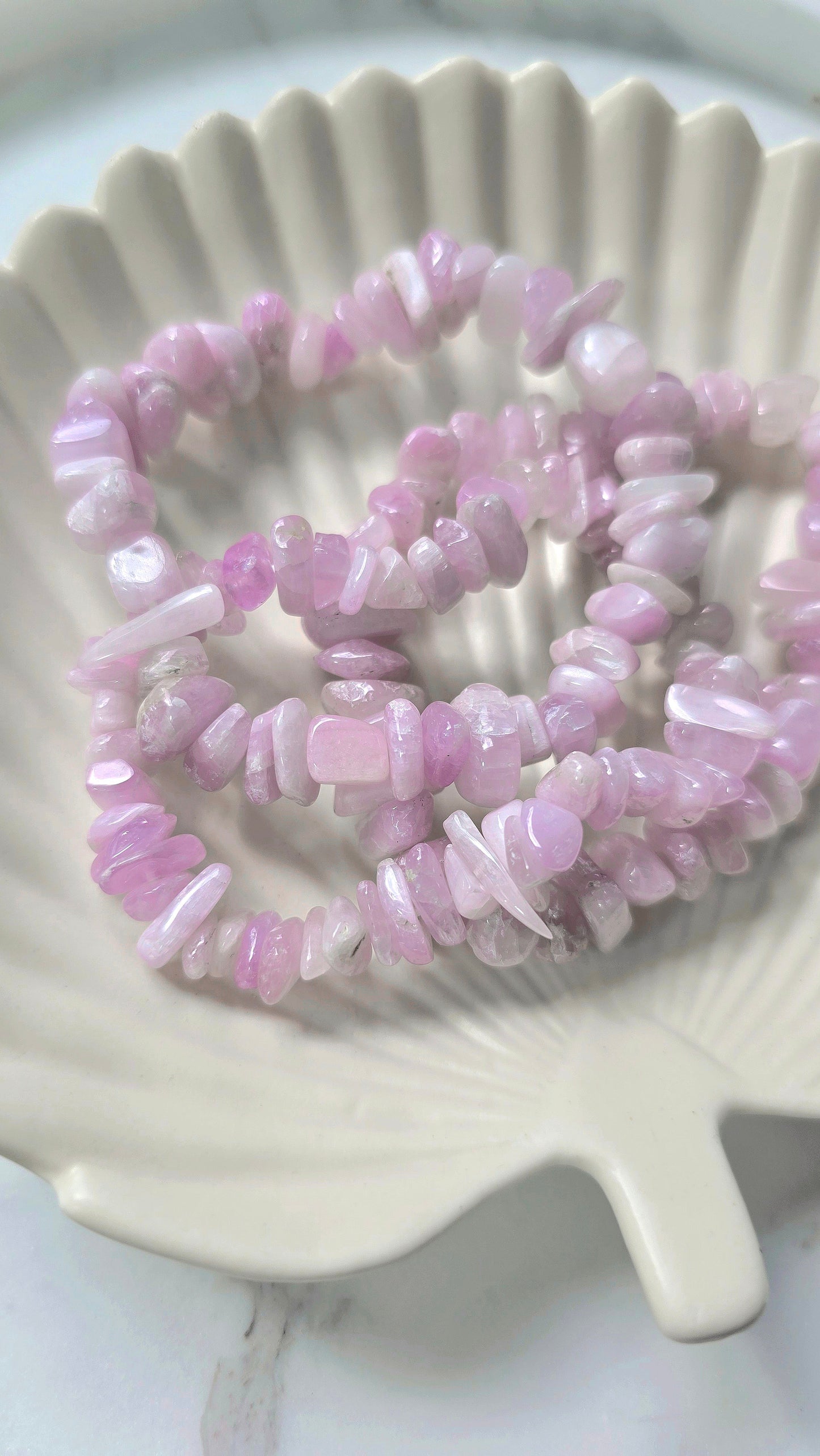 Kunzit Splitterarmband – Glossy Pastellzauber | HQ Qualität