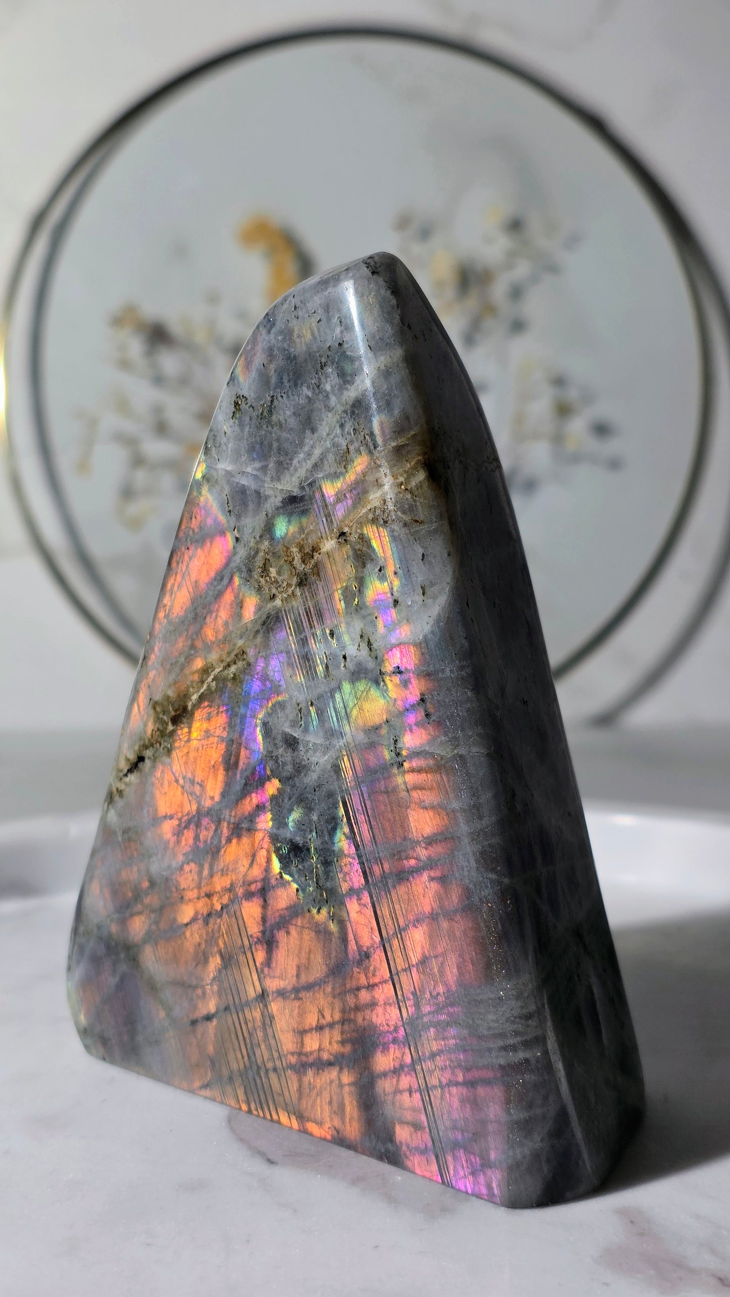 Bunt schillernde Labradorit Freiform