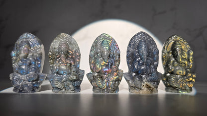 HQ Labradorit Ganesha Carving – Transformation & Göttliche Weisheit