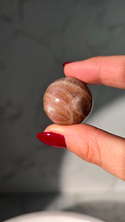 Glitzernde Sonnenstein-Kugeln – Licht, Lebensfreude & funkelnde Magie