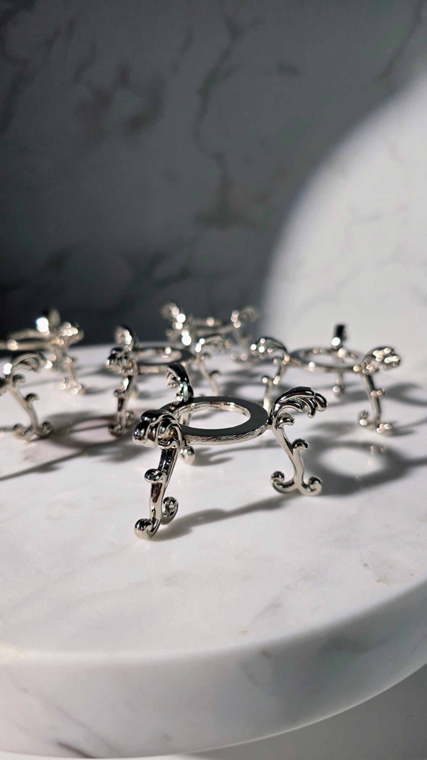 Kugelhalter Silber – Eleganter Schmuckständer für deine Kristallkugeln