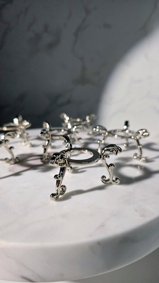 Kugelhalter Silber – Eleganter Schmuckständer für deine Kristallkugeln