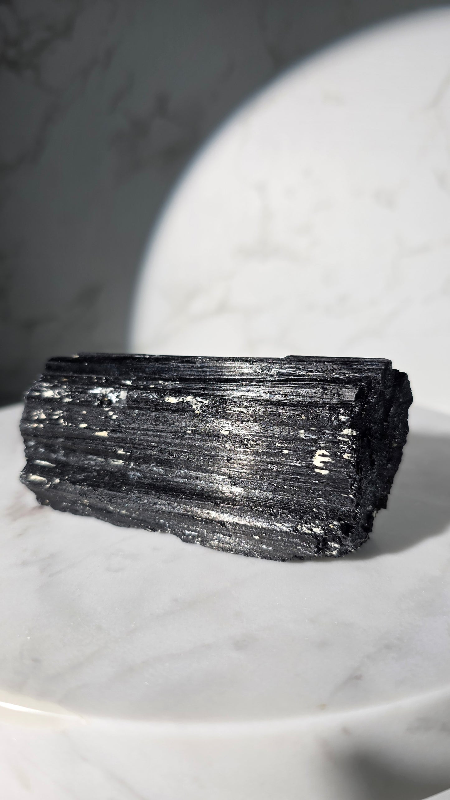 Schwarzer Turmalin XL Rohstein in Extra Qualität (Schörl)