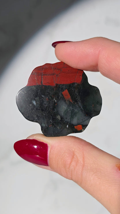 Afrikanischer Blutjaspis - Rose (Heliotrop)