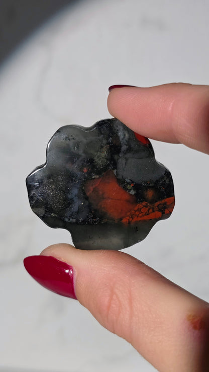 Afrikanischer Blutjaspis - Rose (Heliotrop)