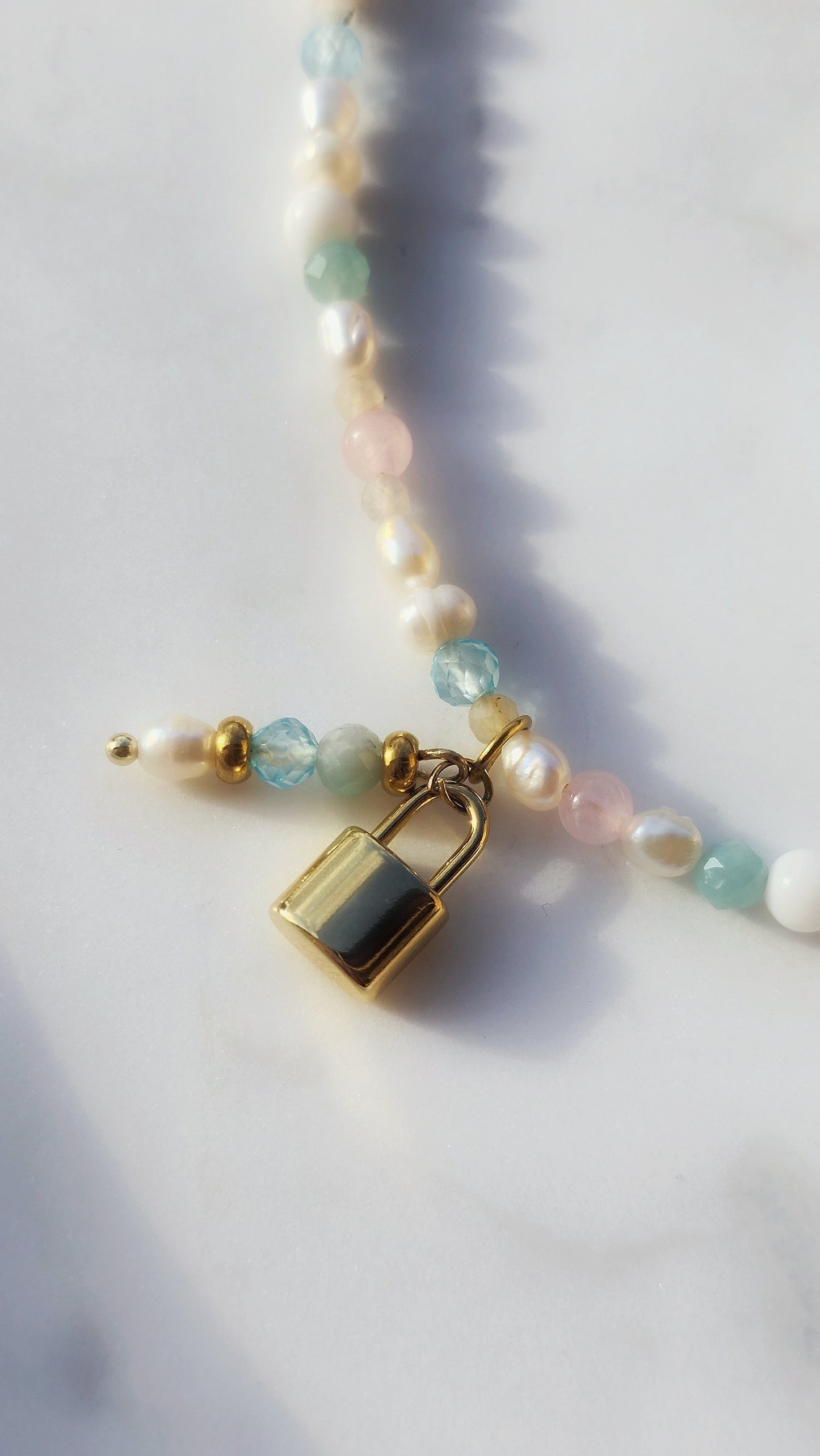 HEALING HEART · Topas, Amazonit, Rosenquarz, Muschelkern & Süßwasserperlen