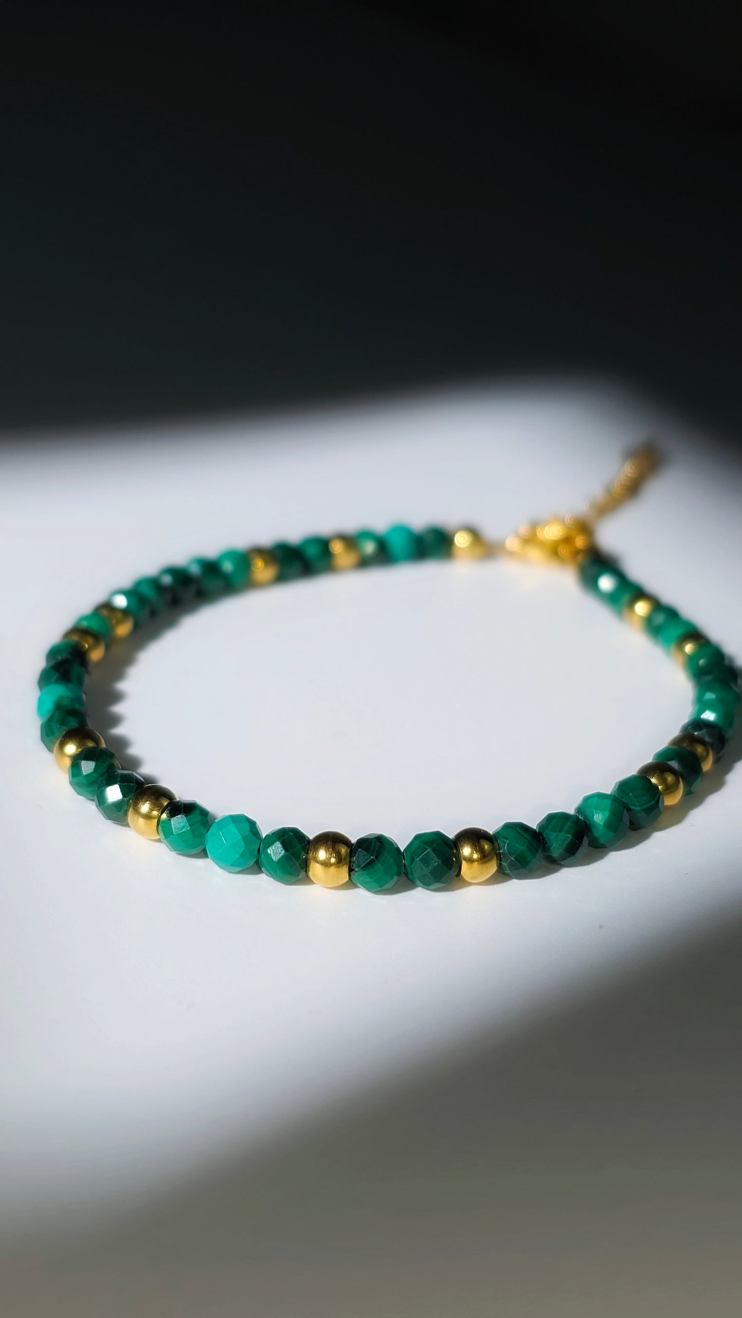 „Deep Grounding“ – Malachit Armband