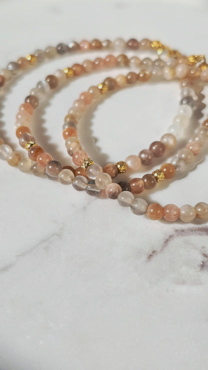 LUNAR GLOW · Mondstein