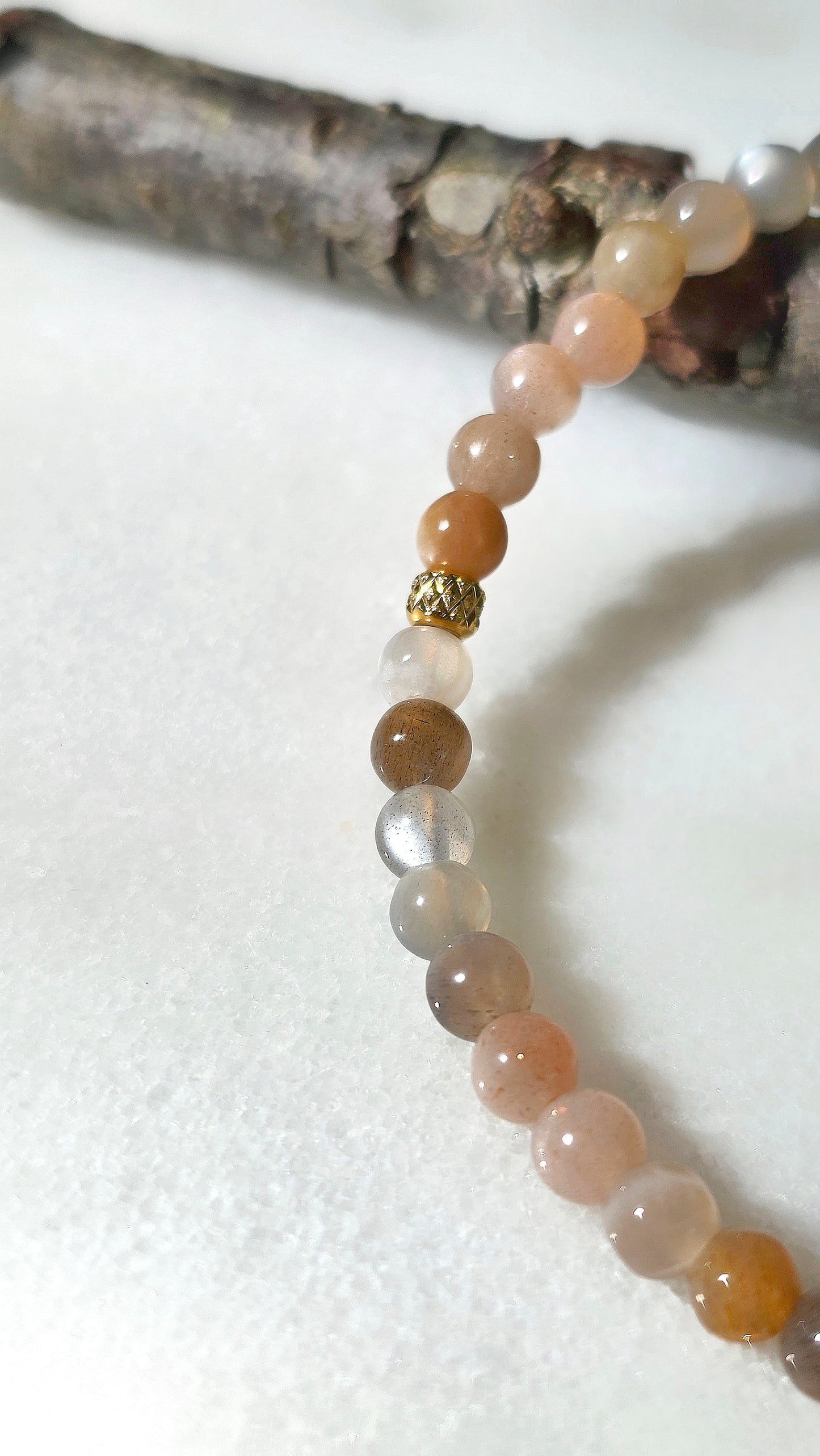 LUNAR GLOW · Mondstein