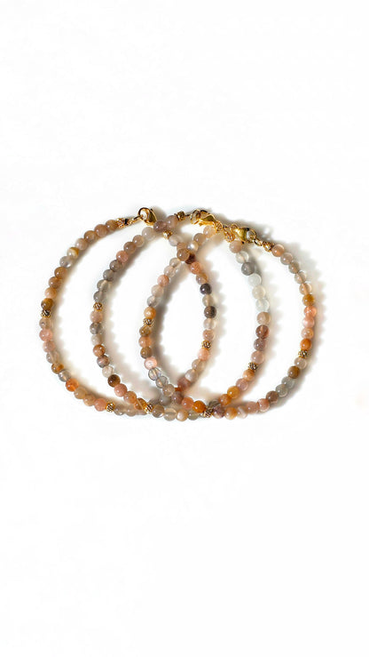 LUNAR GLOW · Mondstein