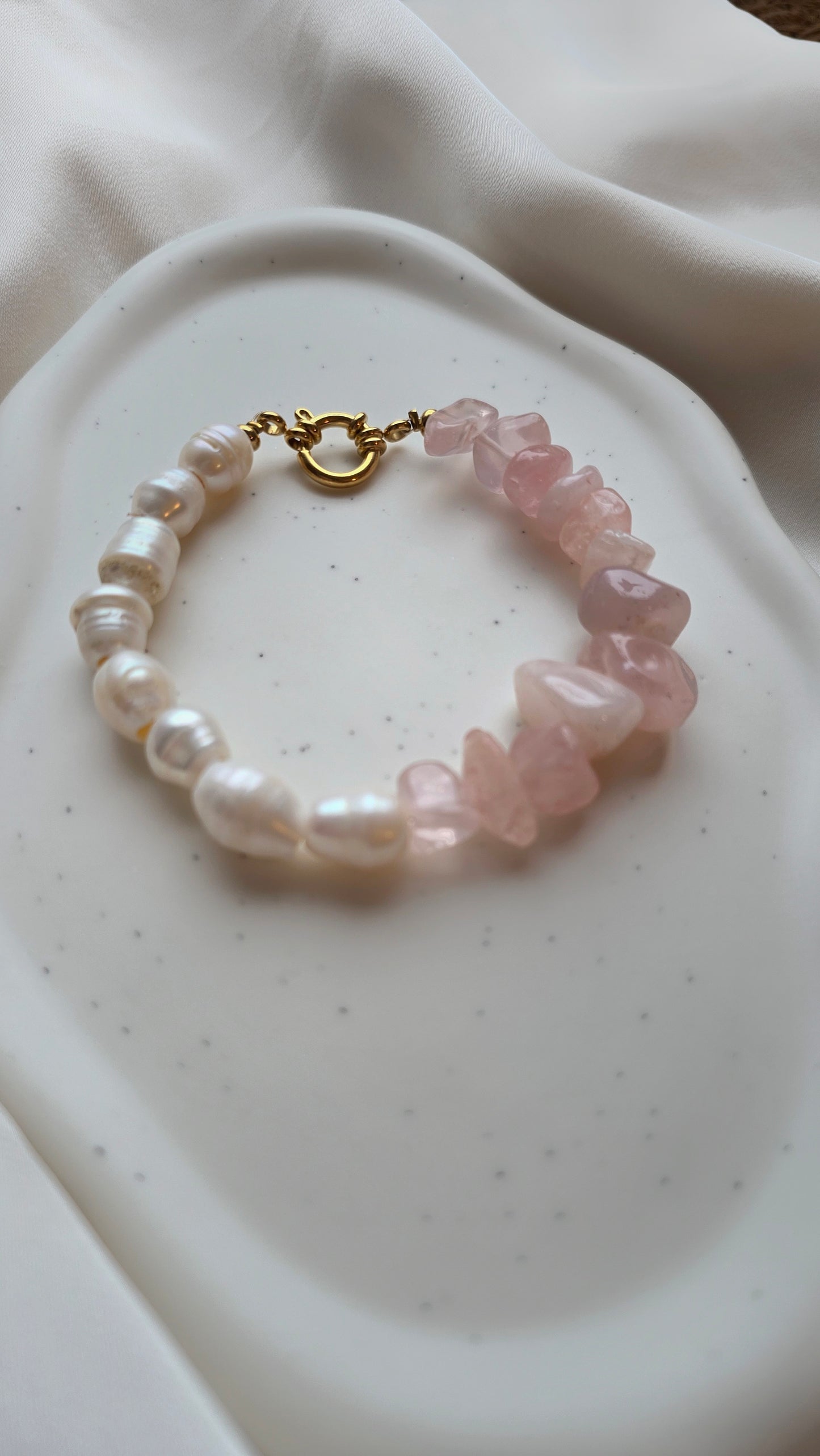 SOFT LOVE · Rosenquarz & Süßwasserperlen