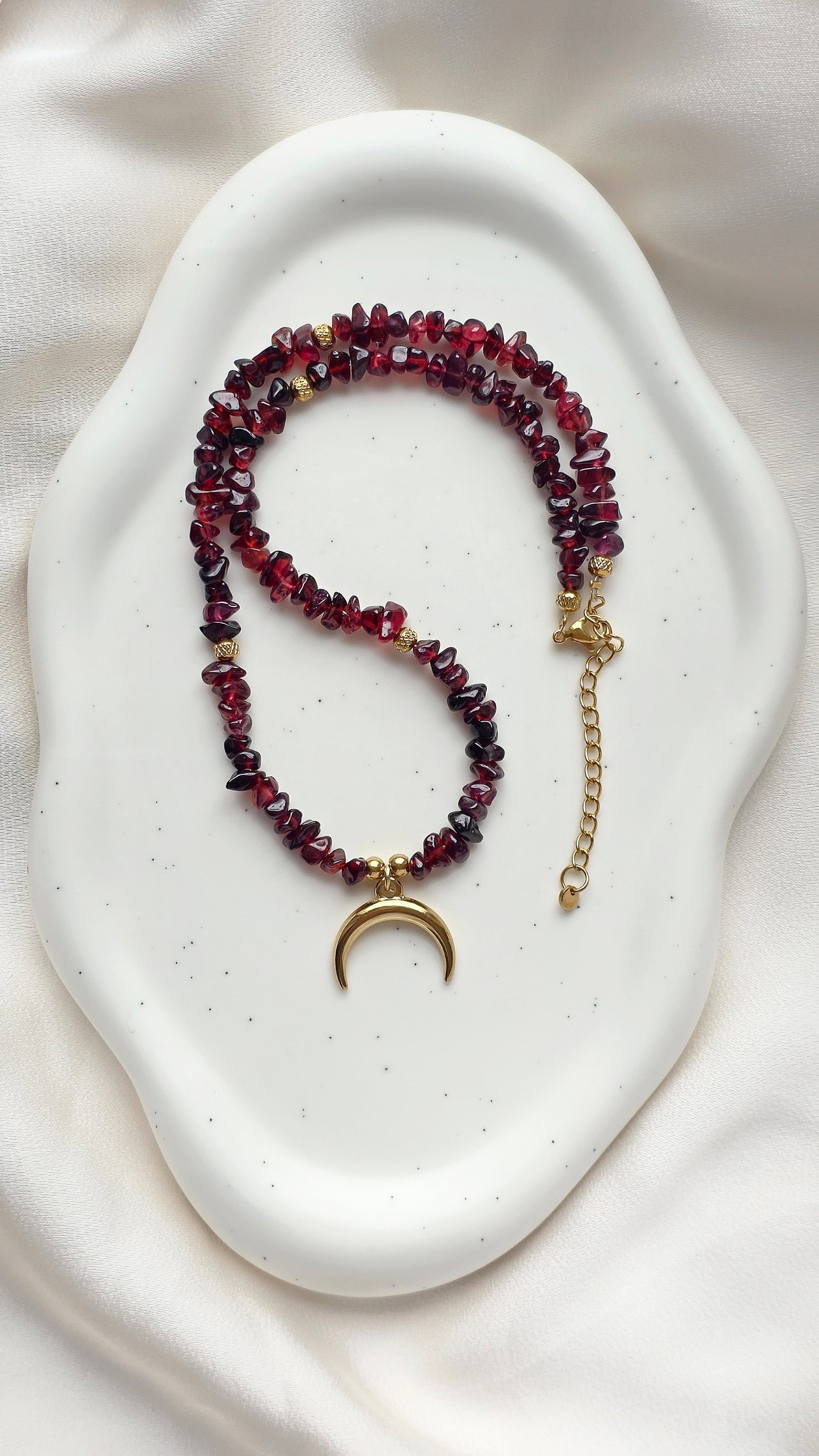 RED MOON · Edelsteinkette