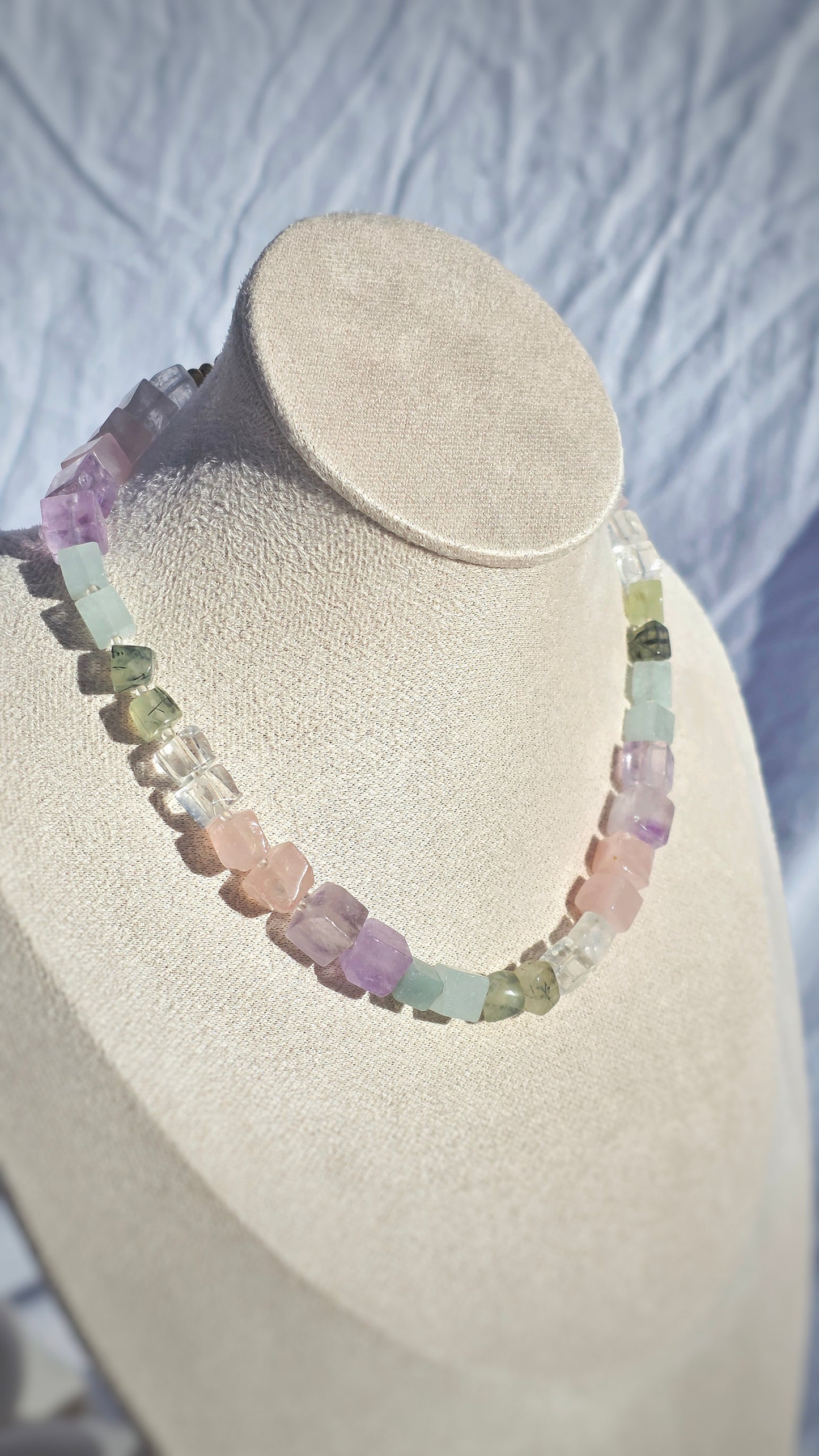 EDGY ICE 𖦹 Multicolor Edelsteinkette