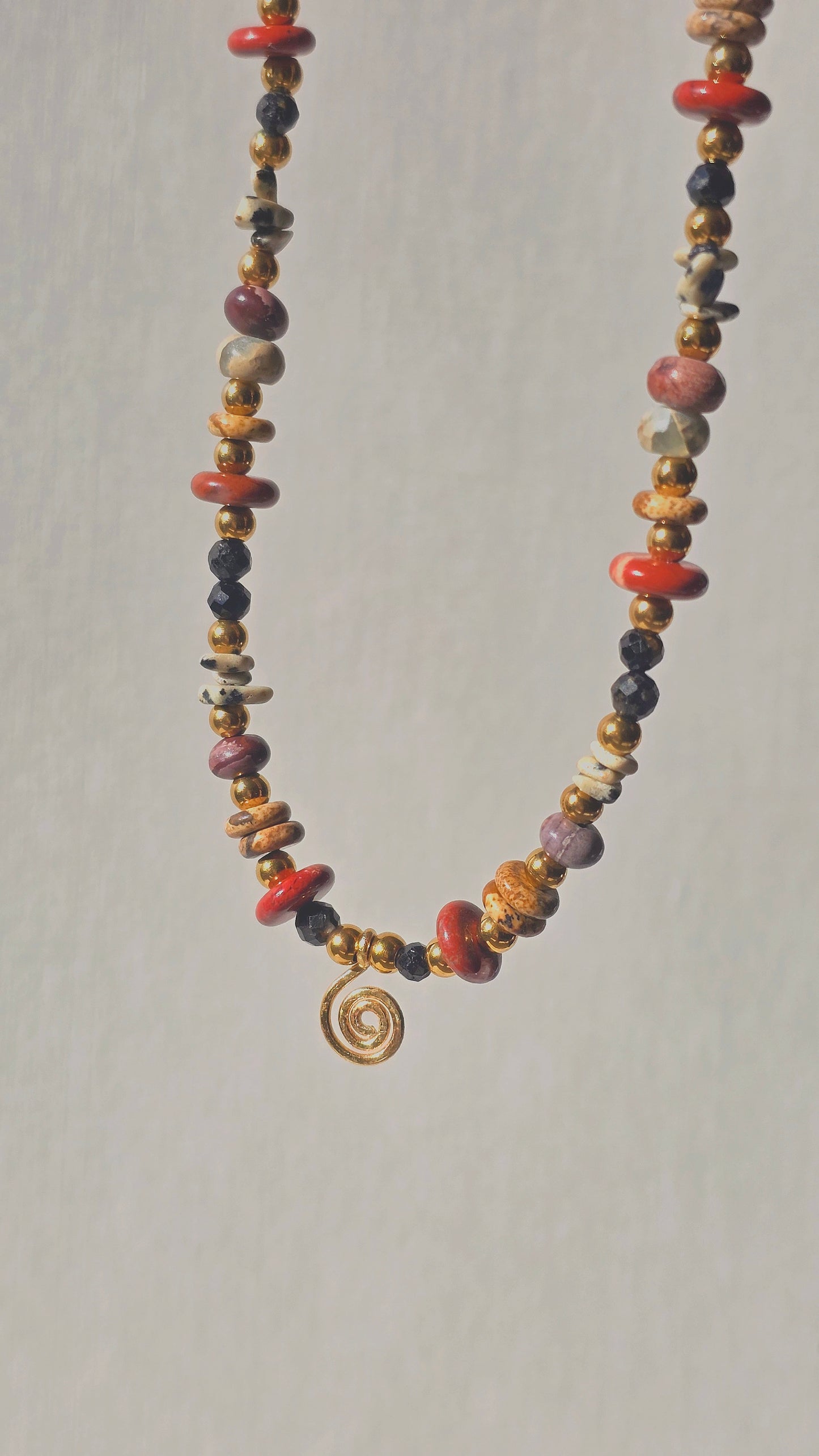 EARTH SPIRAL 𖦹 Multicolor Edelsteinkette