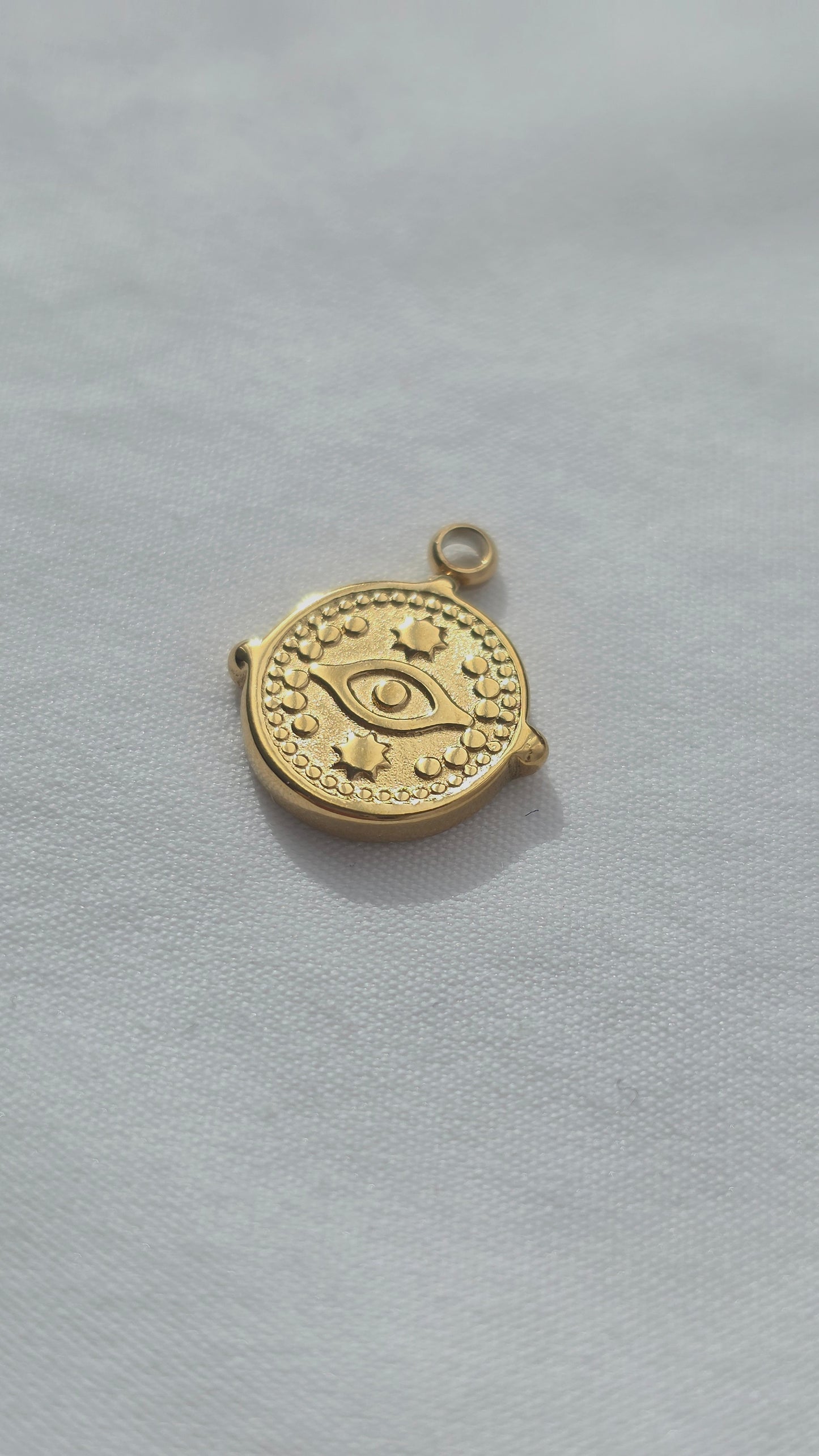 EYE 𖦹 Charm