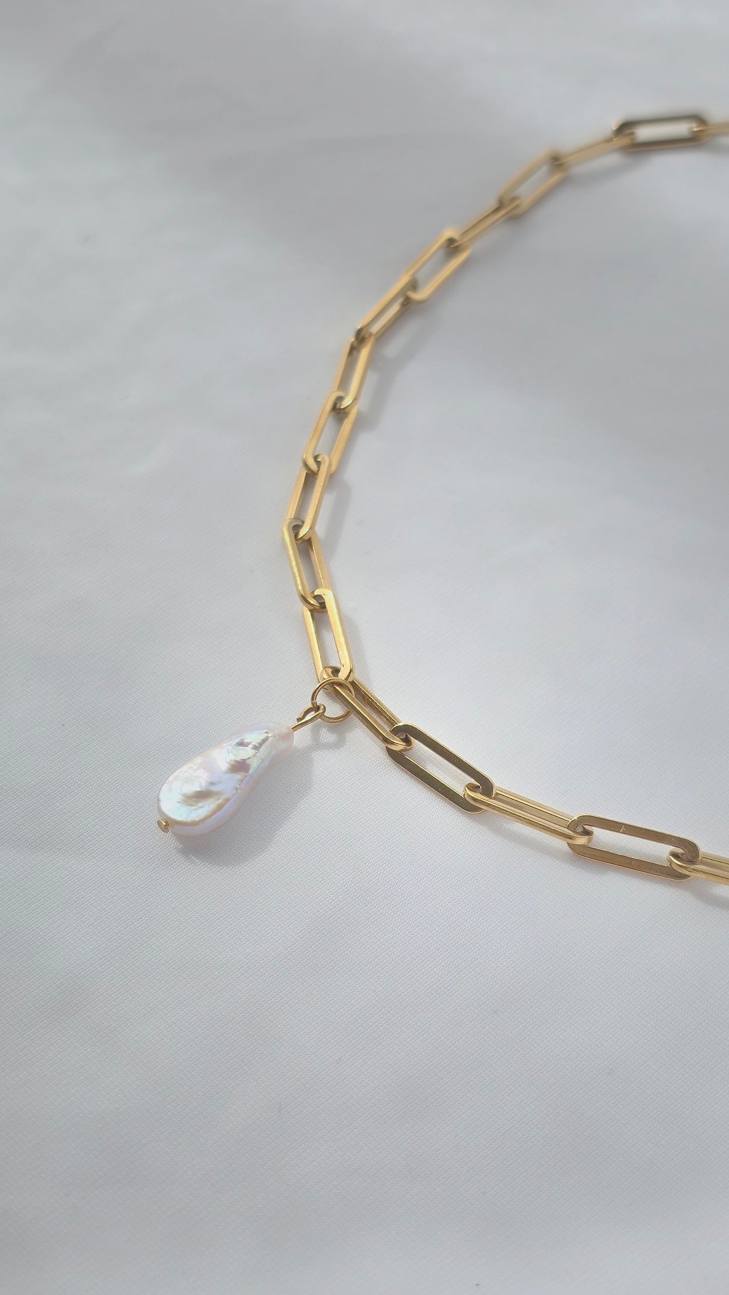 PEARL DROP 𖦹 Charm