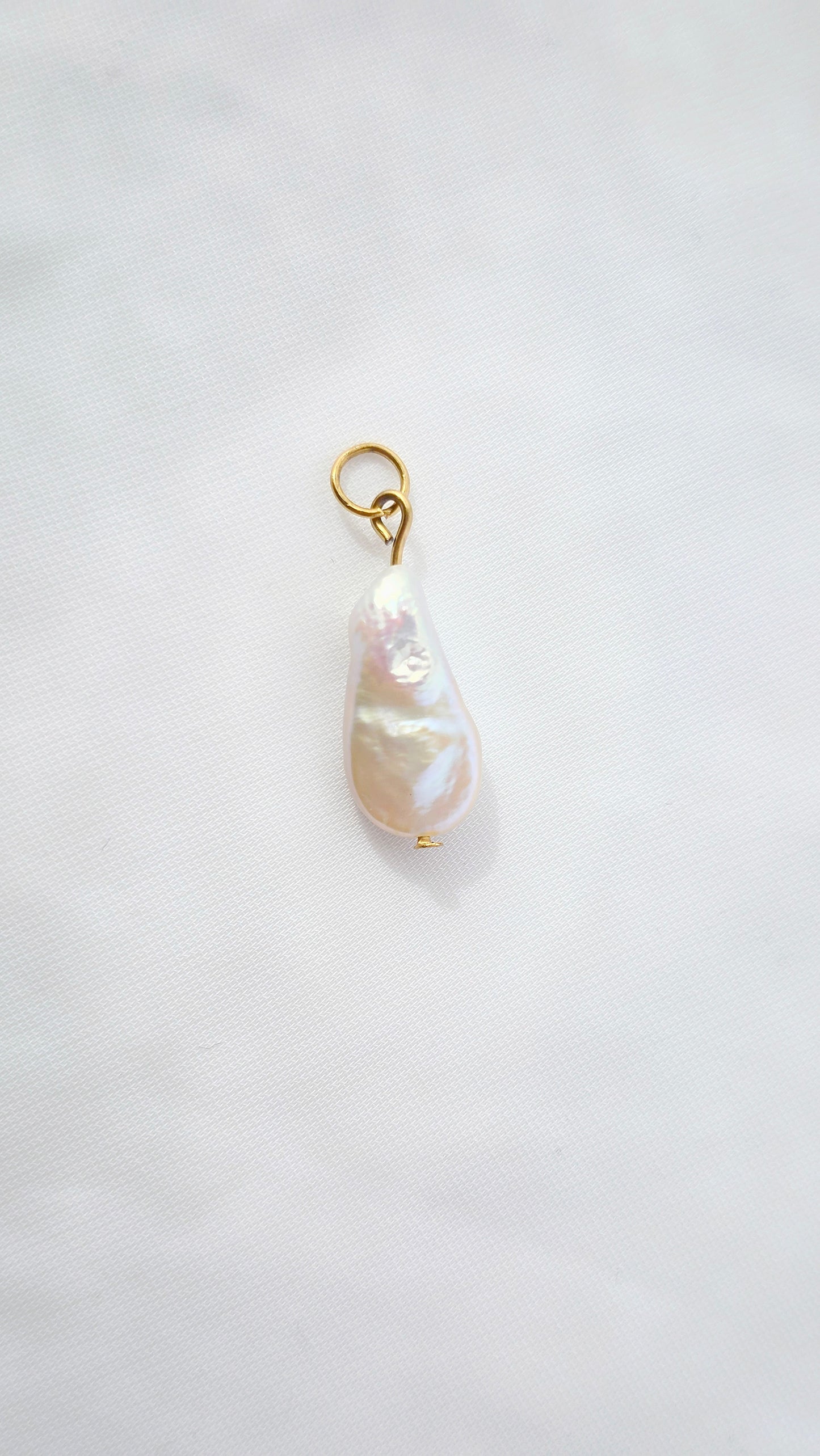 PEARL DROP 𖦹 Charm