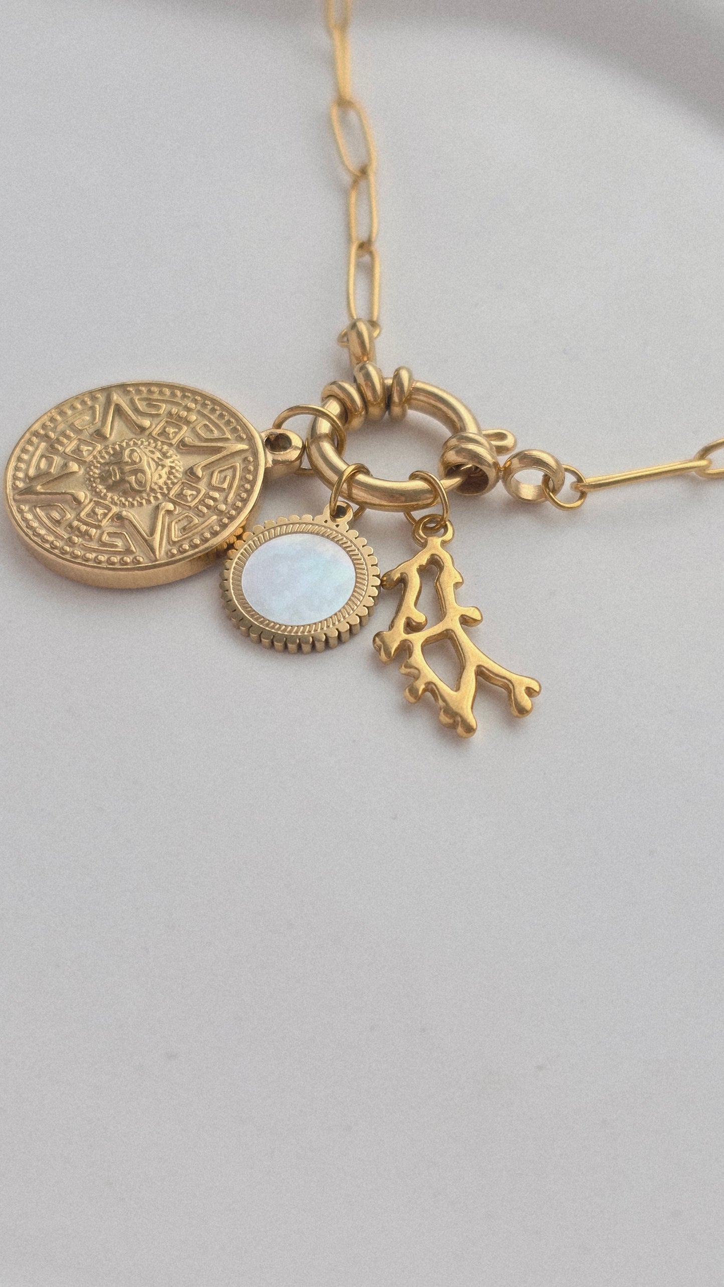 HELIA COIN 𖦹 Charm