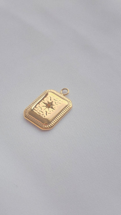 SOLAR ICON 𖦹 Charm