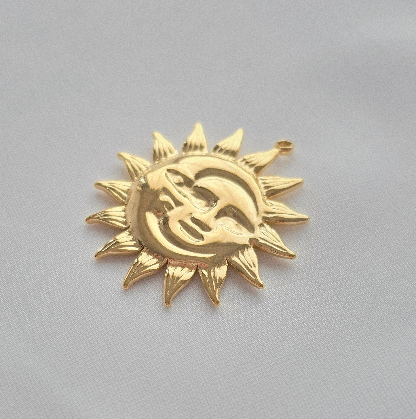 SUN & MOON 𖦹 Charm