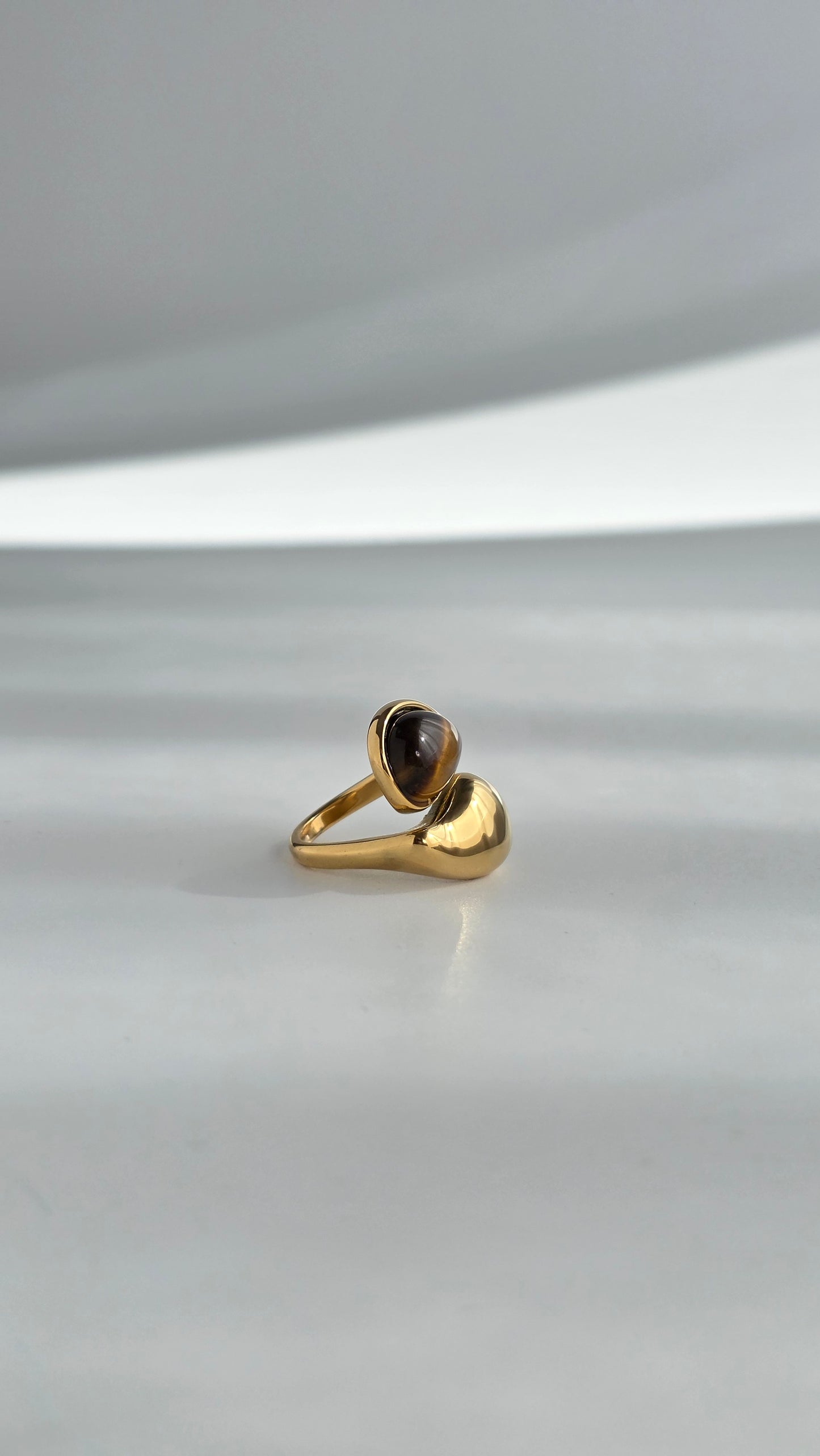 SUNDARA 𖦹 Ring
